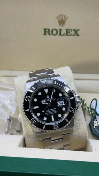 Rolex Submariner Date